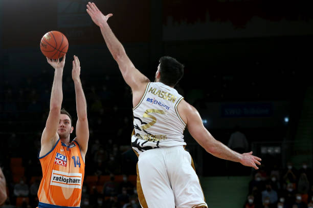 虽然罗梅乌 虽然罗梅乌