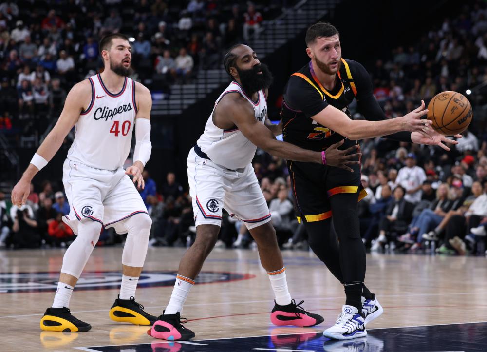 主身份在西 主身份在西