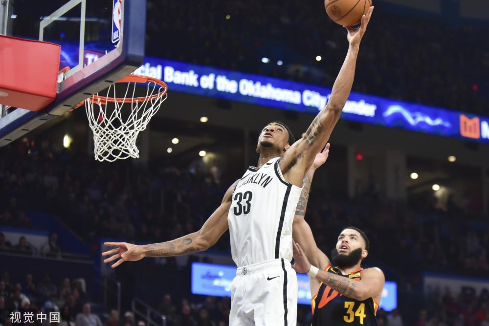 的追求与坚 的追求与坚